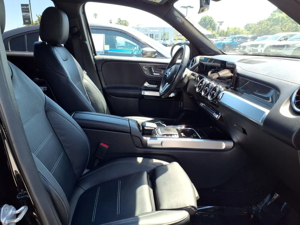 Used 2020 Black Mercedes-Benz GLB 250 image 7