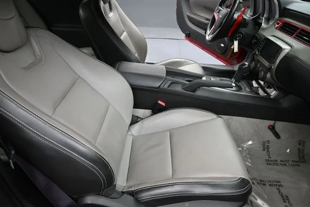 Used 2013 Red Chevrolet 2LT image 17