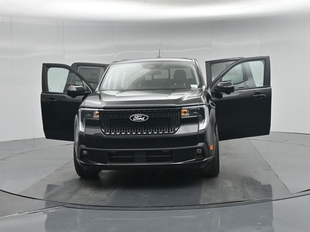 New 2025 Shadow Black Ford Lobo High image 32