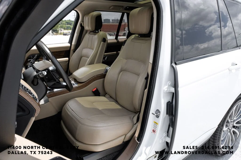 Used 2019 Fuji White Land Rover 5.0L V8 Supercharged image 40