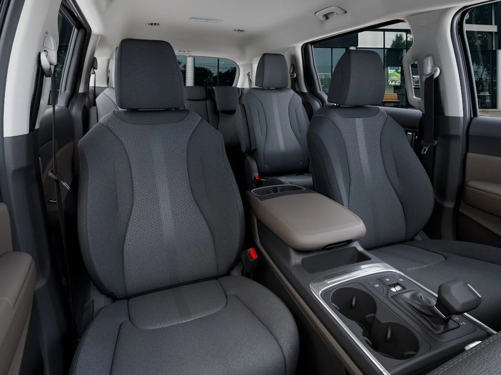 New 2026 Deep Chroma Blue Kia LX image 16