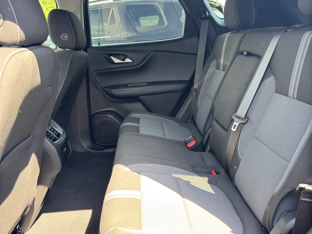 Used 2023 Black Chevrolet 2LT image 20