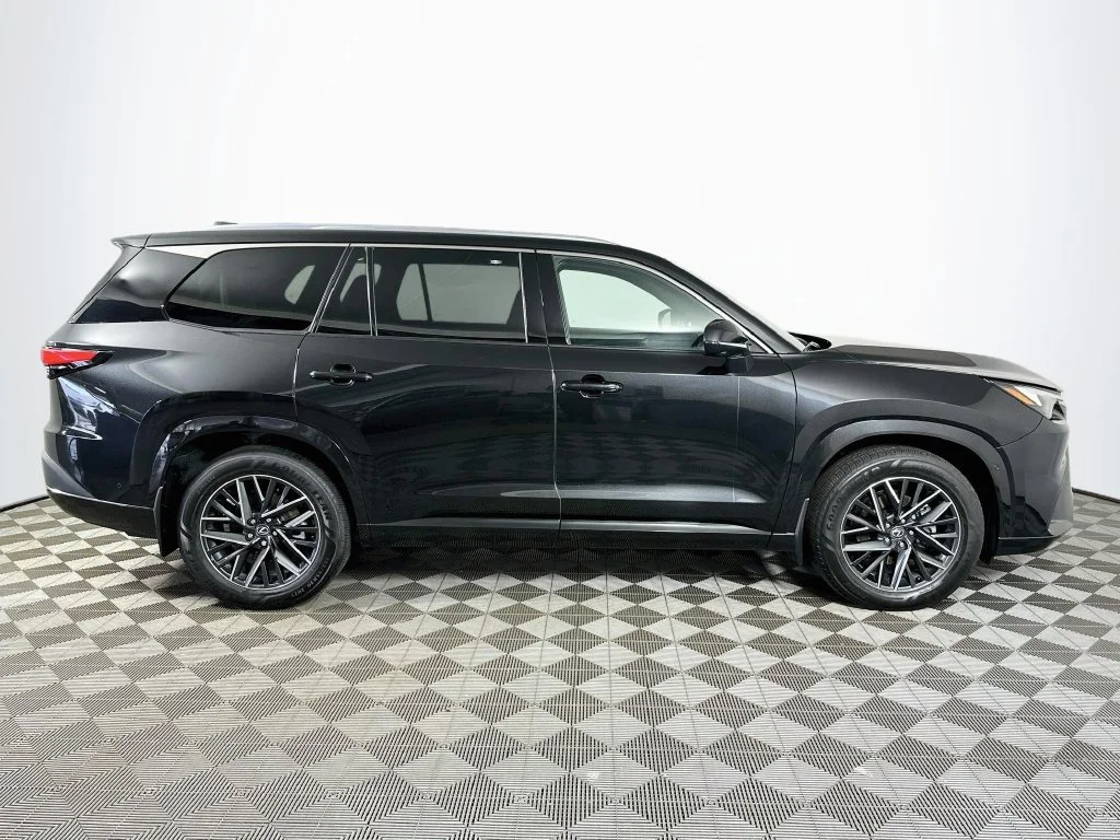 Used 2024 Caviar Lexus 350 Premium image 4