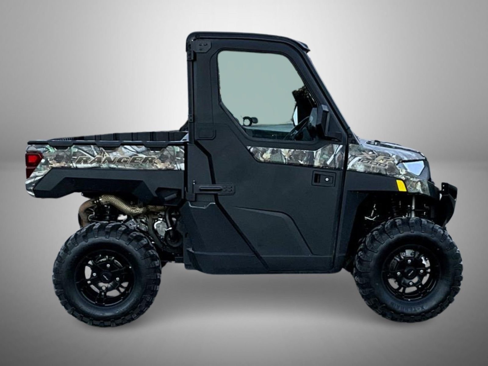 Used 2025 Green Polaris  image 4
