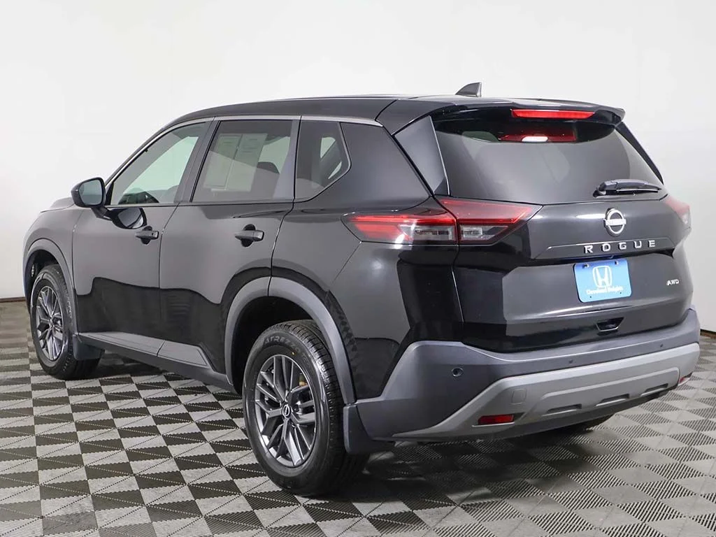 Used 2023 Super Black Nissan S image 6