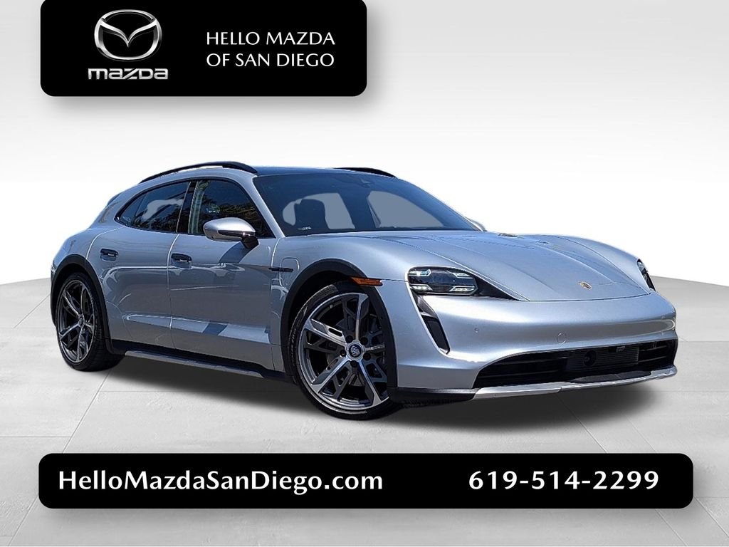 2022 Porsche Taycan Cross Turismo's photo