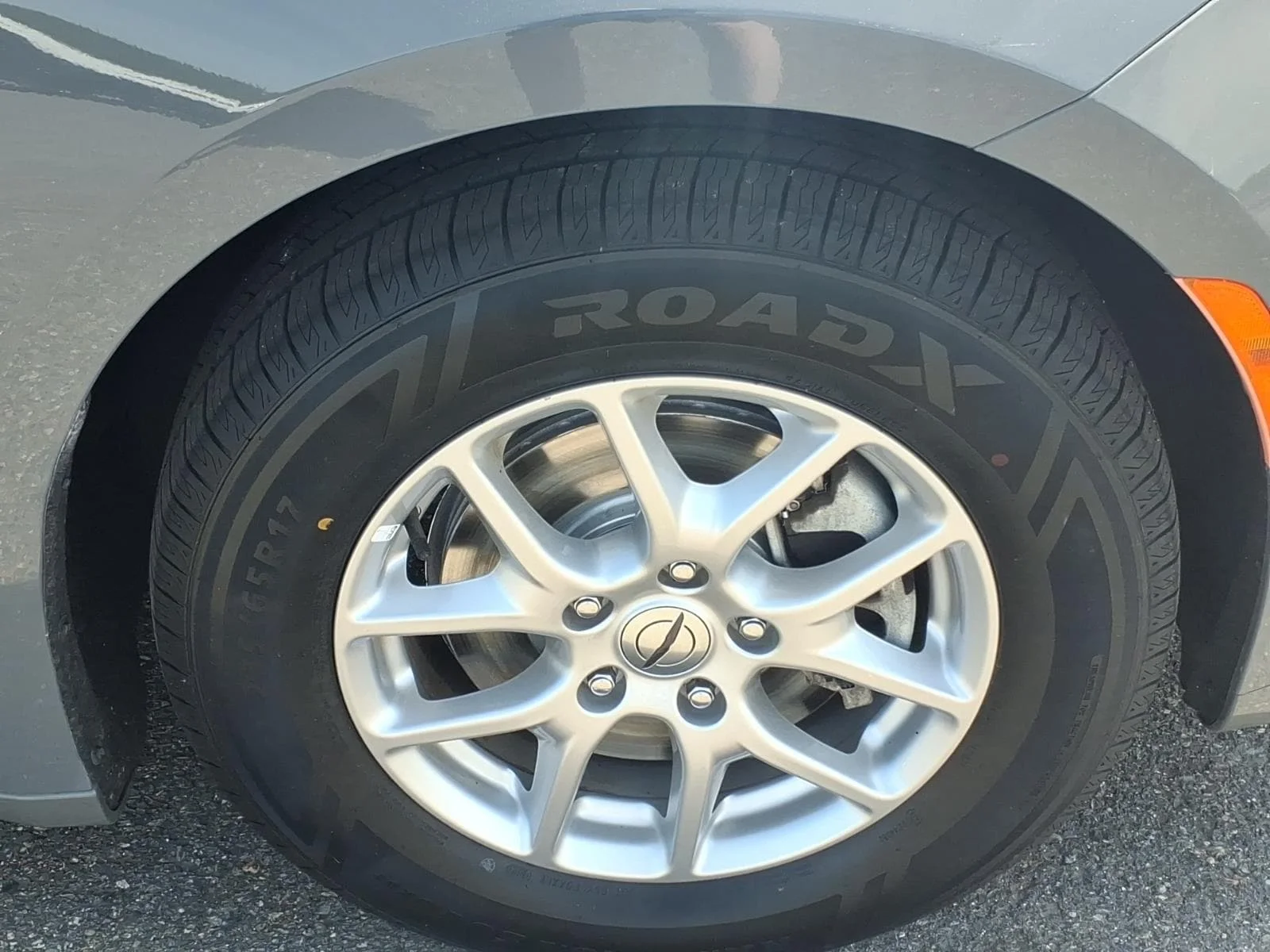 Used 2023 Gray Clearcoat Chrysler Touring L image 11