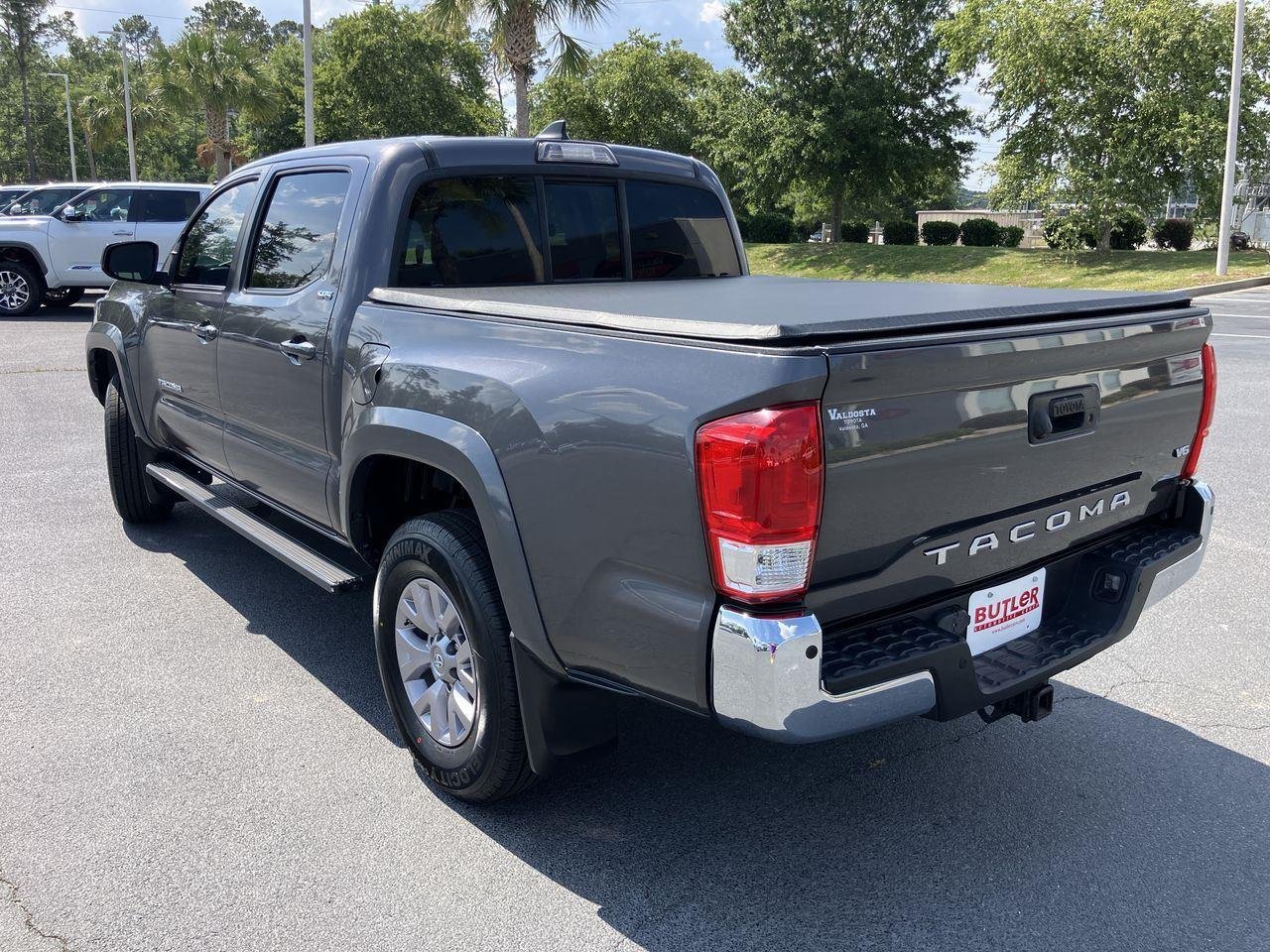 Used 2017 Gray (Magnetic Gray Metallic) Toyota SR5 V6 Double Cab image 3