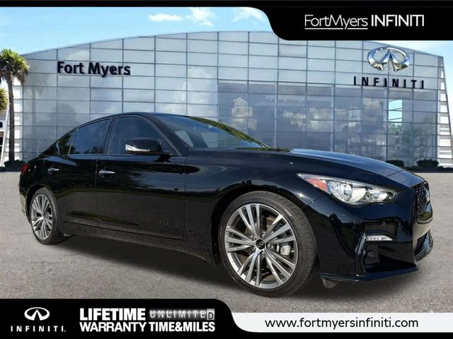 Used 2024 Black INFINITI SENSORY image 1
