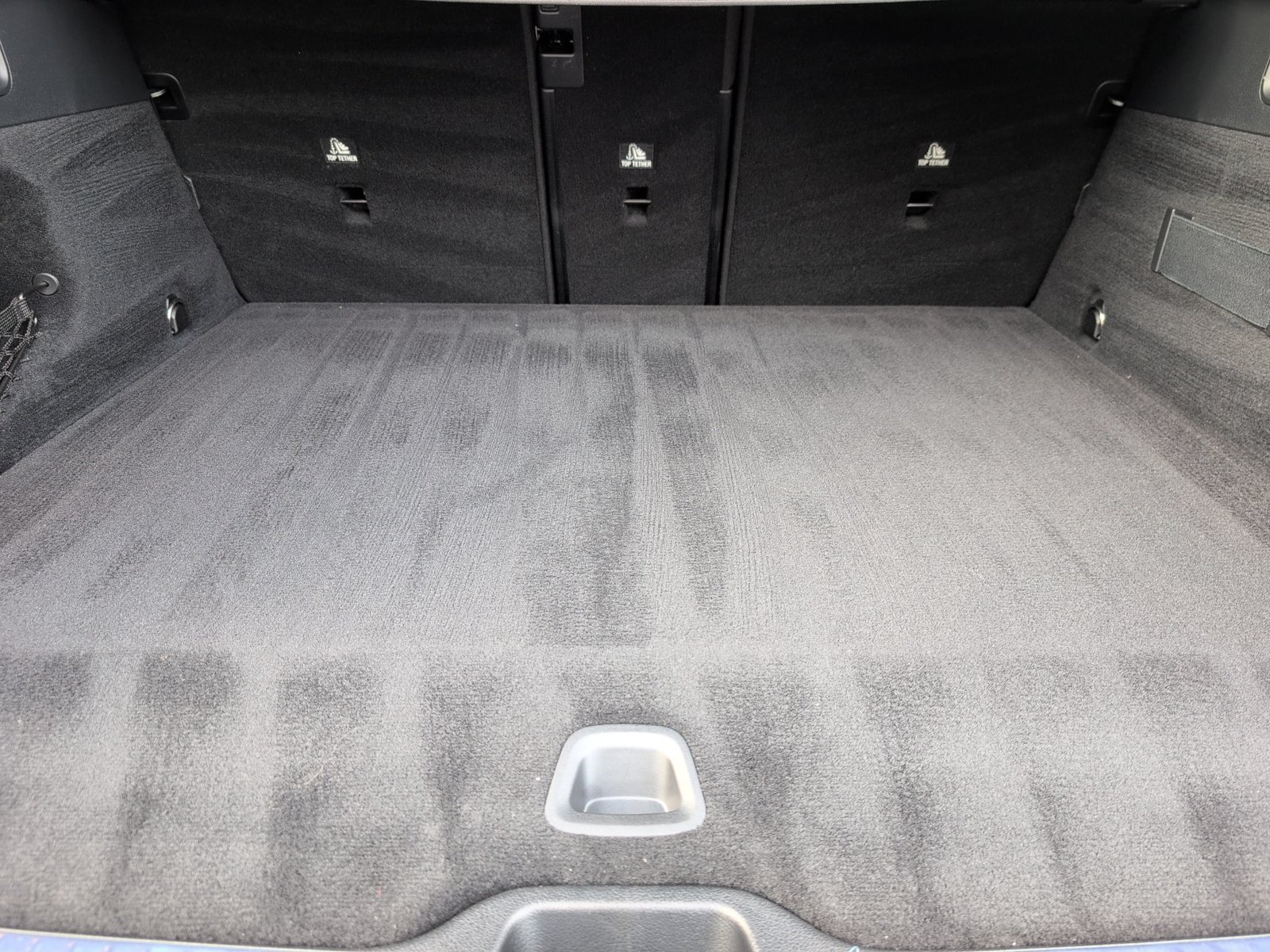 Certified Used 2025 Black Mercedes-Benz GLC 350e image 6