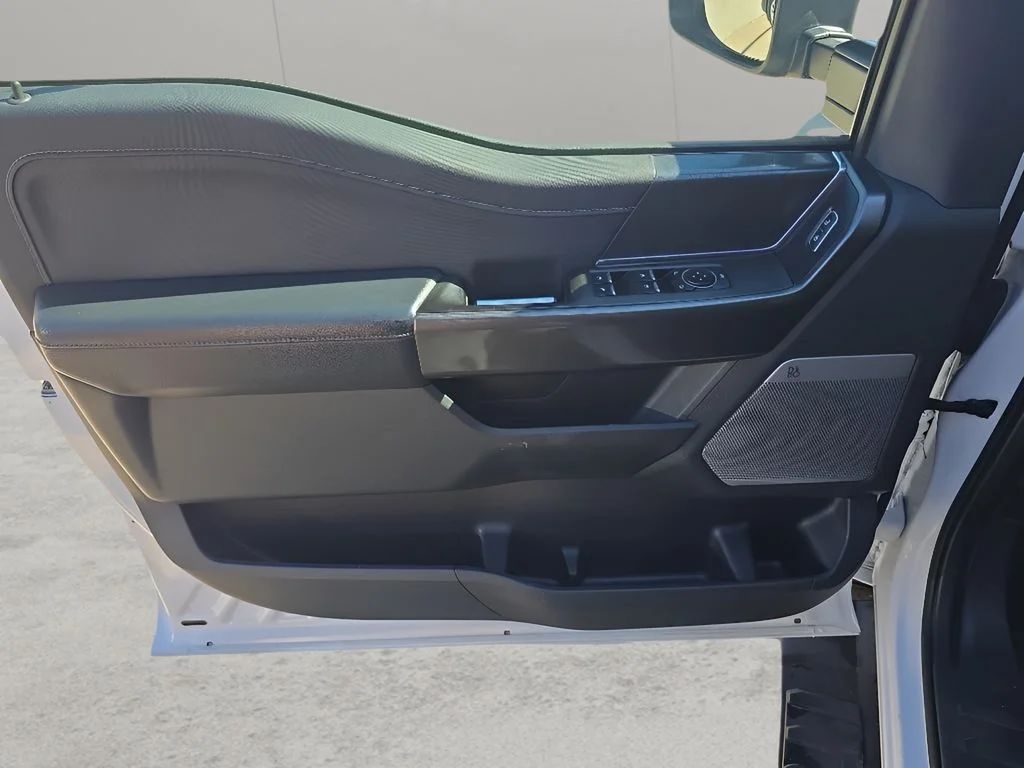 Used 2021 White Ford  image 11