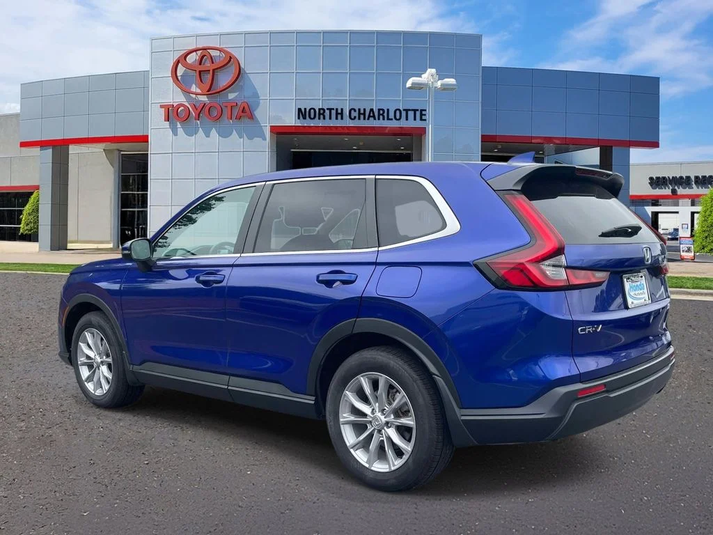 Used 2023  Honda EX image 5
