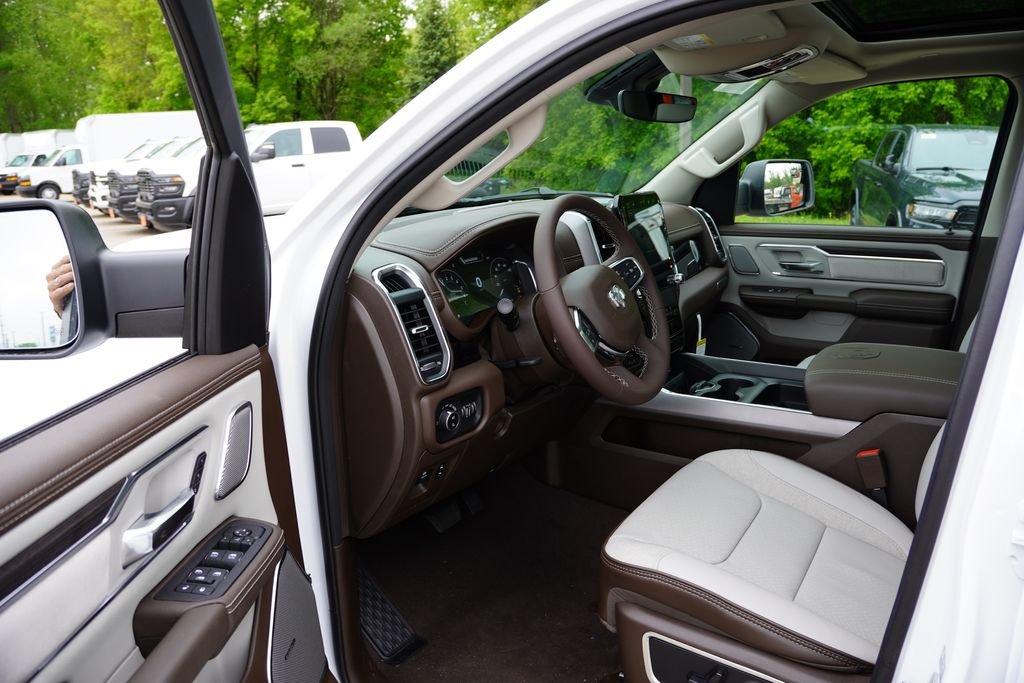 New 2026 Bright White Clear-Coat Exterior Paint RAM Laramie image 12