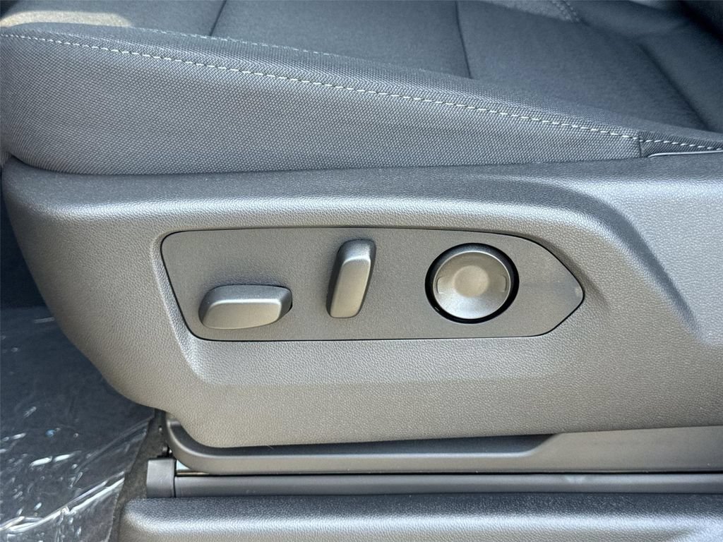 2026 Chevrolet Suburban LS - Photo 22