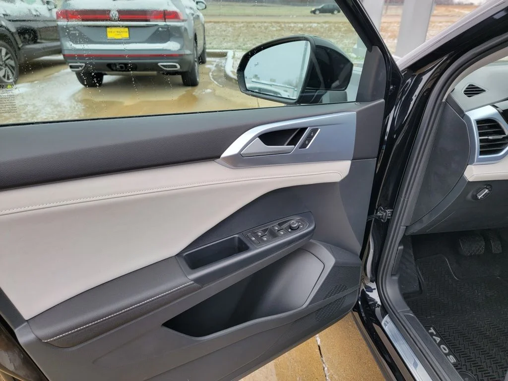 2026 Volkswagen Taos SE - Photo 23