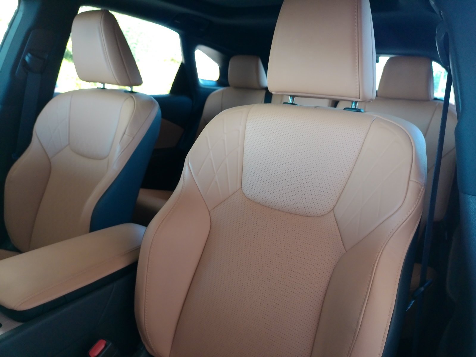 Used 2026 Silver Lexus 350h image 31