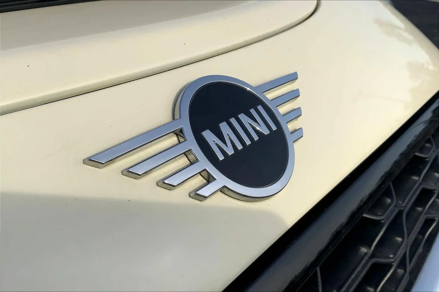 Used 2019 Pepper White MINI Cooper S image 29