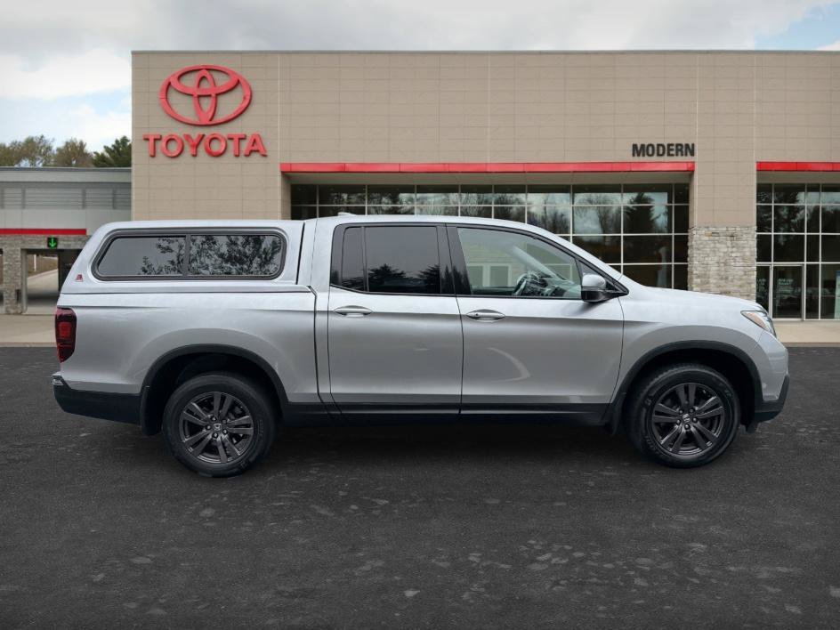 Used 2019 Lunar Silver Metallic Honda Sport image 4