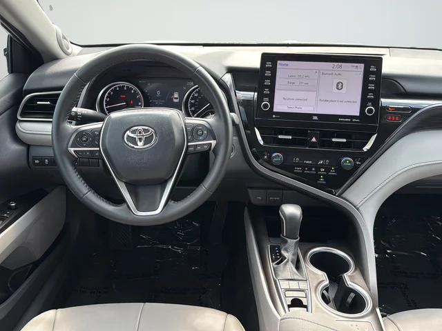 Used 2024 Silver Toyota XLE image 11