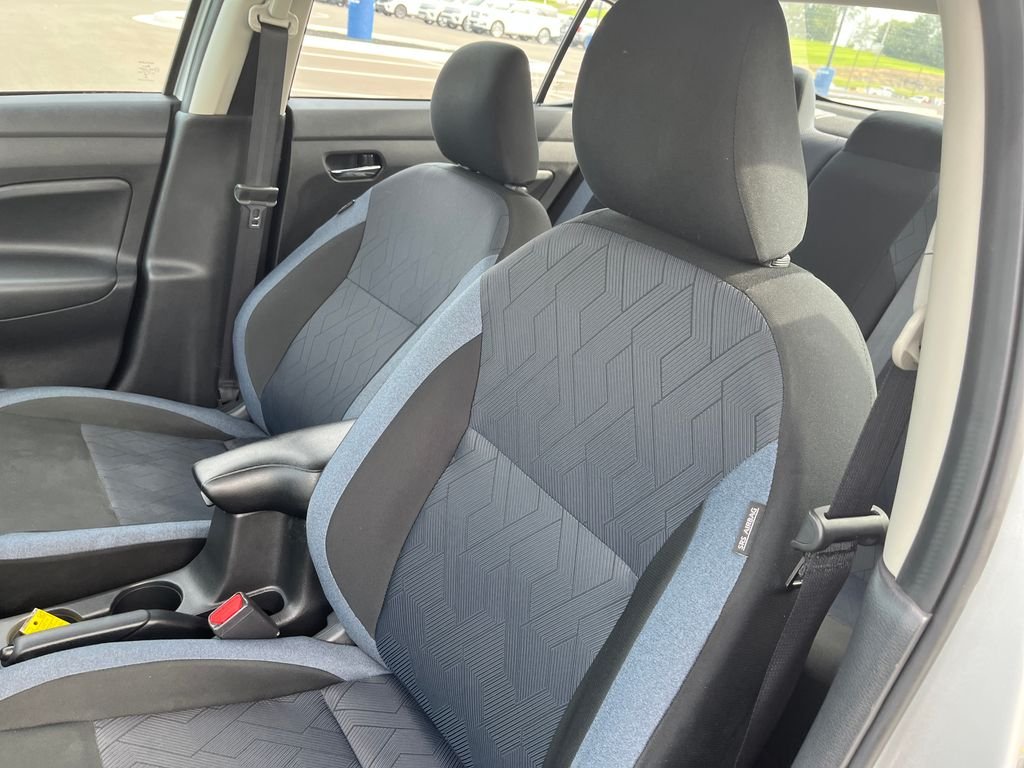 Used 2024 Silver Nissan 1.6 SV image 12