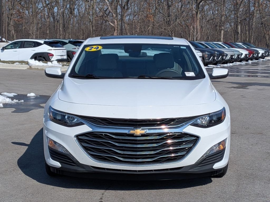 Used 2024 White Chevrolet LT image 2