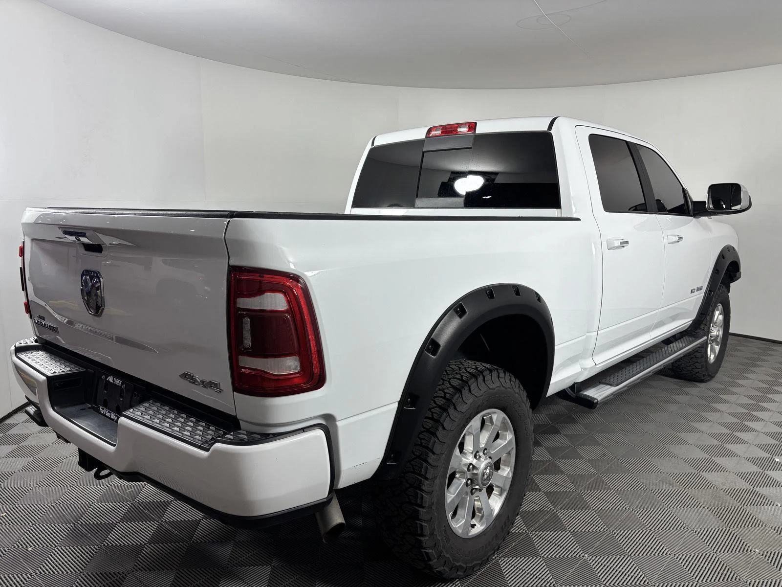 Used 2022 Bright White Clearcoat Ram Laramie image 8