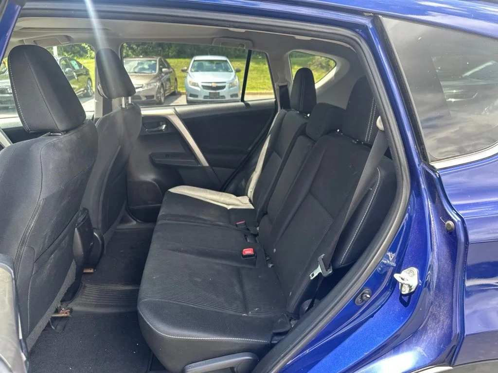 Used 2015 Blue Toyota XLE image 14