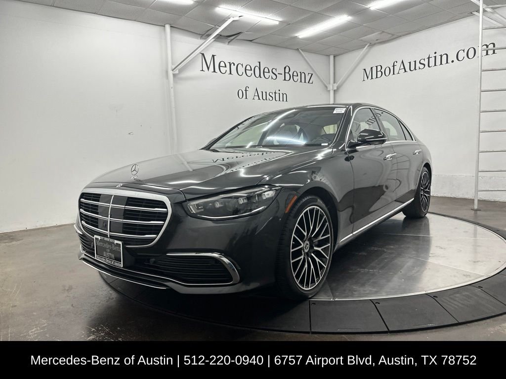 Certified Used 2022 Gray Mercedes-Benz S 580 image 3