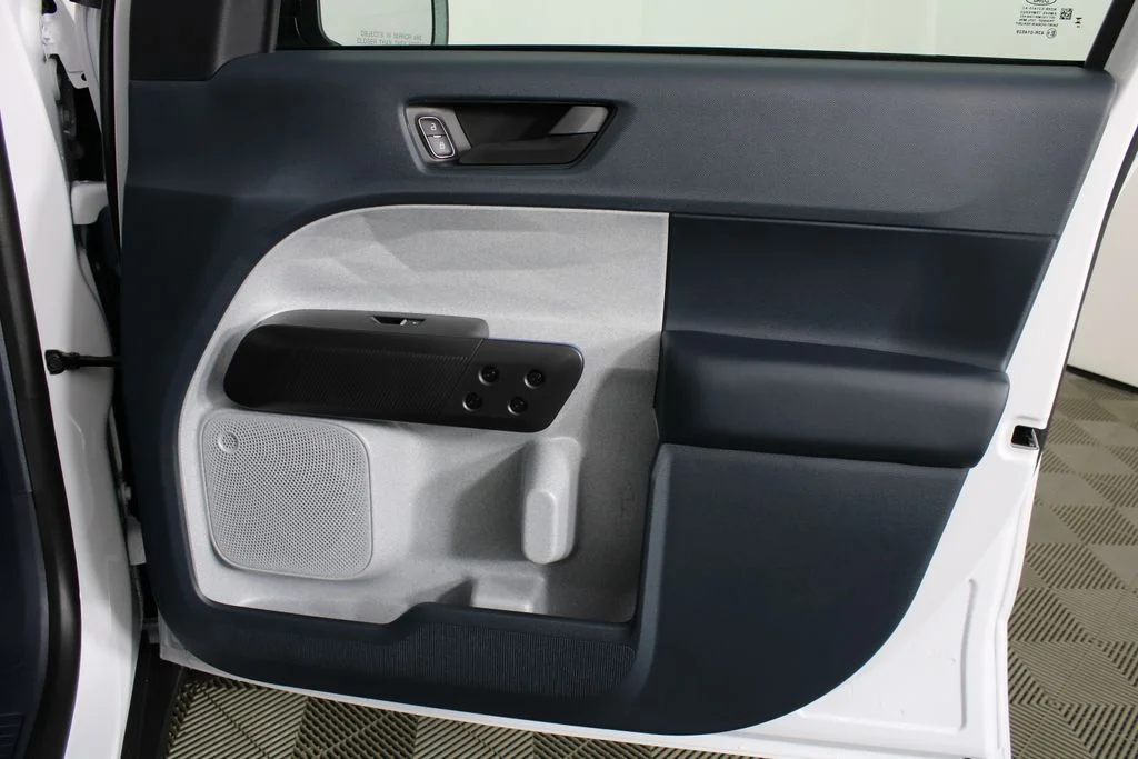New 2026 White Ford XLT image 8