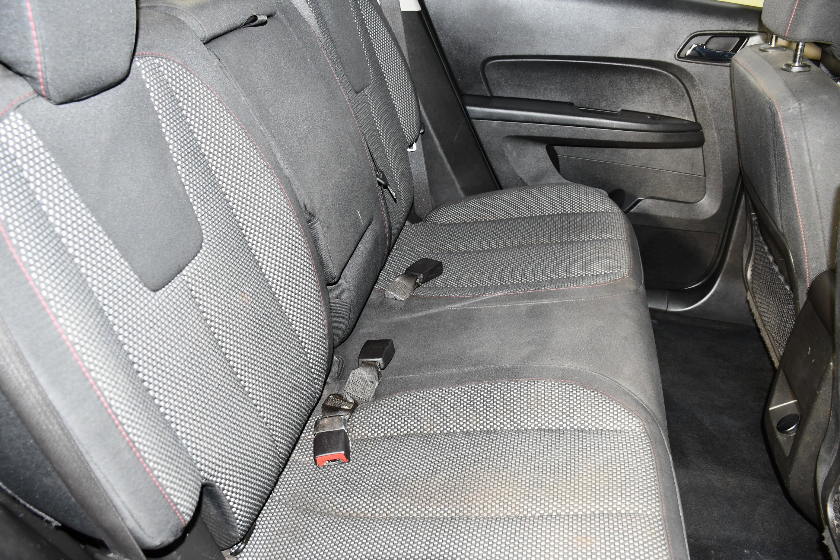 Used 2016 Blue Velvet Metallic Chevrolet LT image 43