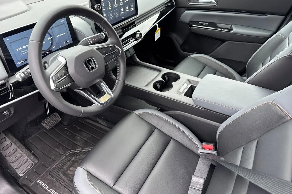 New 2026 Mercury Silver Metallic Honda Touring image 10