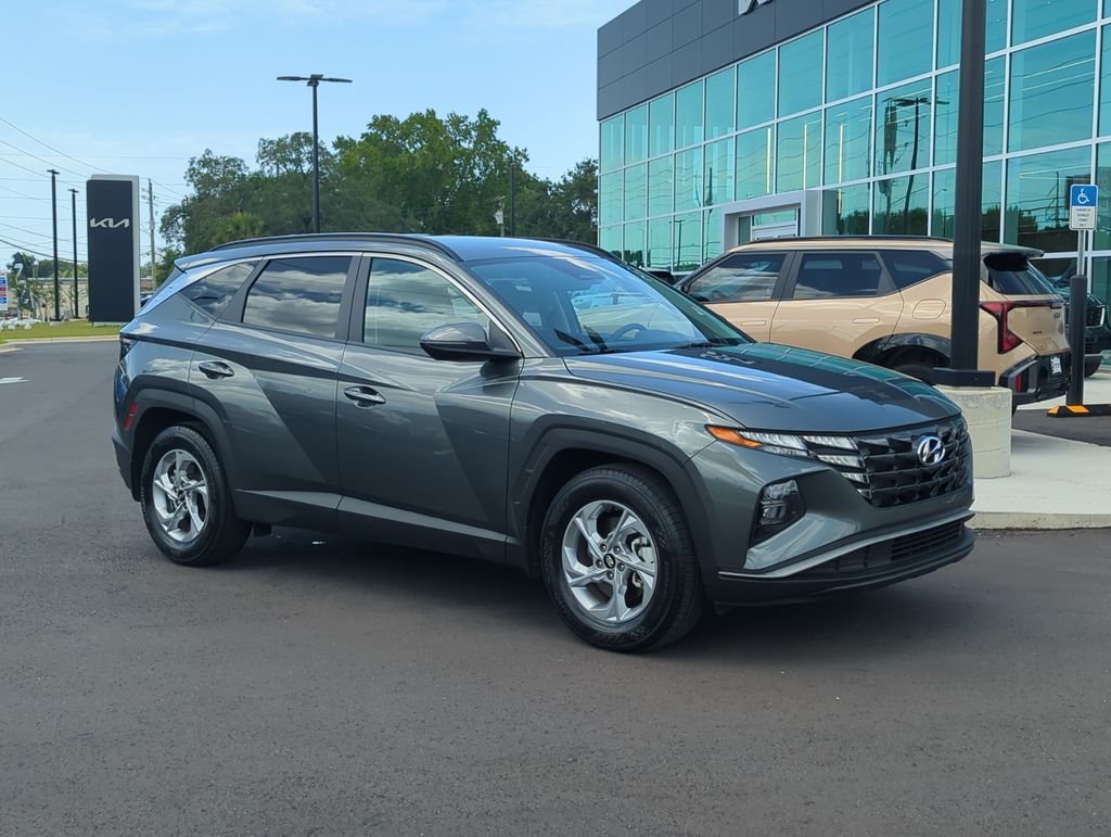 Used 2022 Gray Hyundai SEL image 9