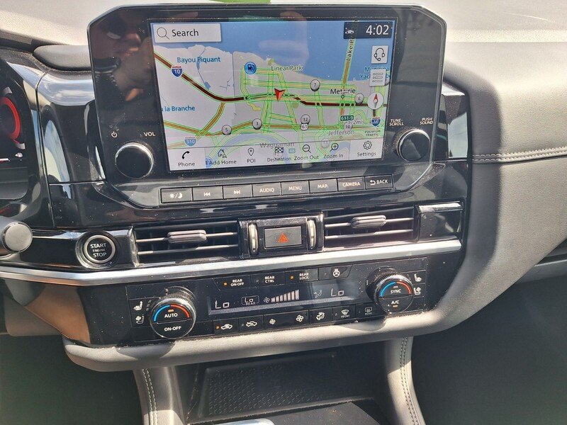 Used 2023 Red Nissan Platinum image 18