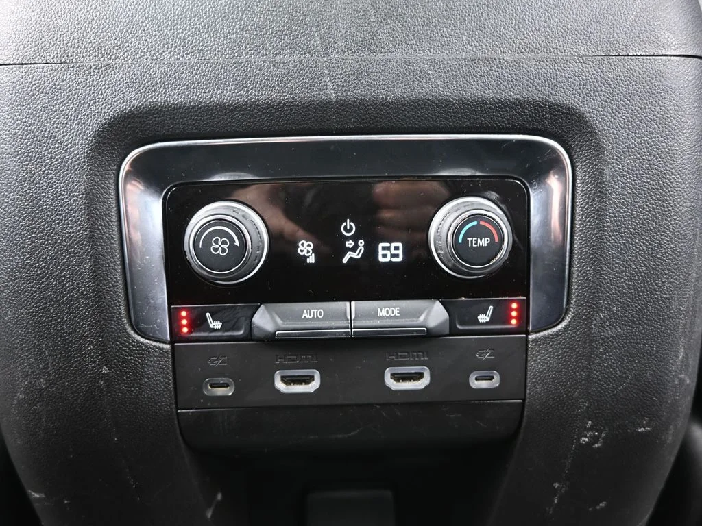 Used 2023 White Chevrolet Z71 image 47