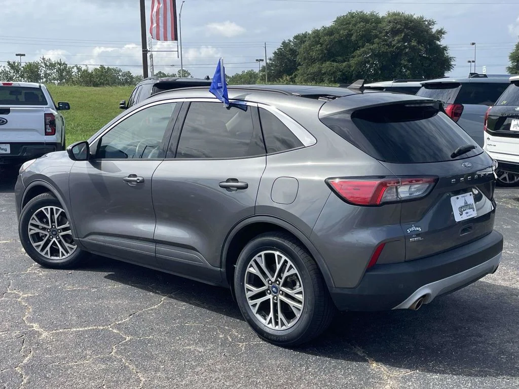 Used 2022 Gray Ford SEL image 5
