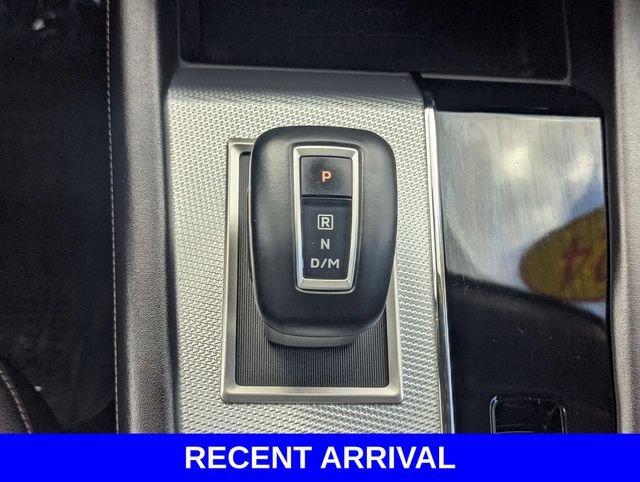 Used 2024  Mitsubishi SEL image 21