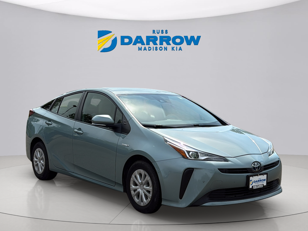 Used 2022 Pearl Toyota LE image 7