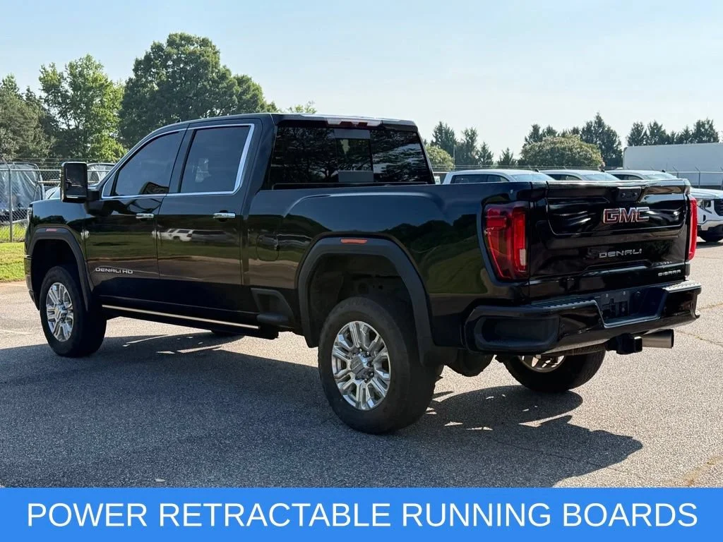 Used 2022 Onyx Black GMC Denali image 7
