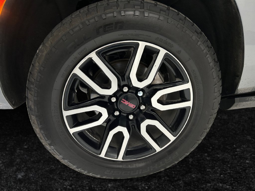 Used 2024 Silver GMC AT4 image 25