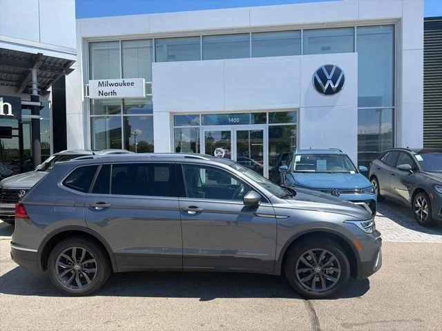 2024 Volkswagen Tiguan 2.0T SE 4Motion's photo