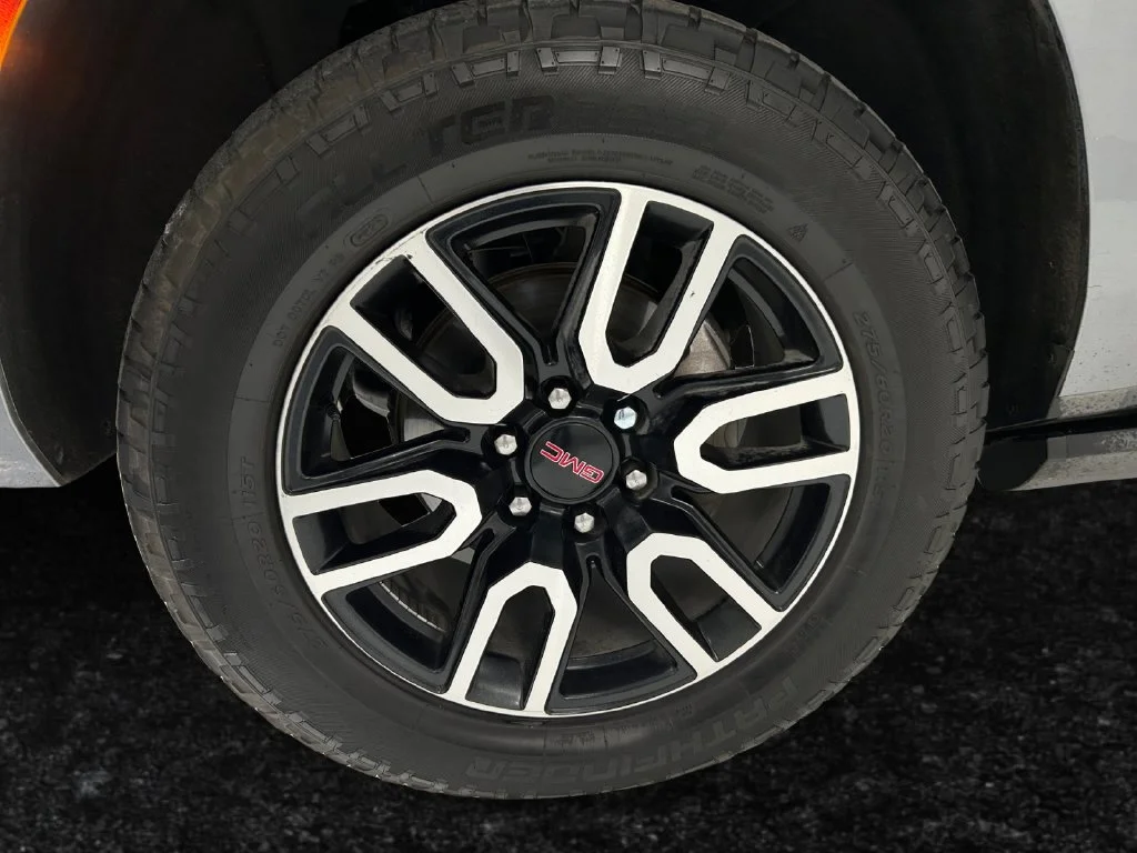 Used 2024 Silver GMC AT4 image 25