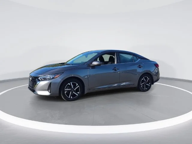 Used 2024 Gray Nissan SV image 4