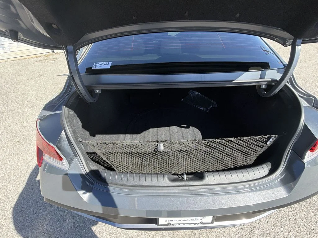 Used 2024 Gray Hyundai SEL image 24