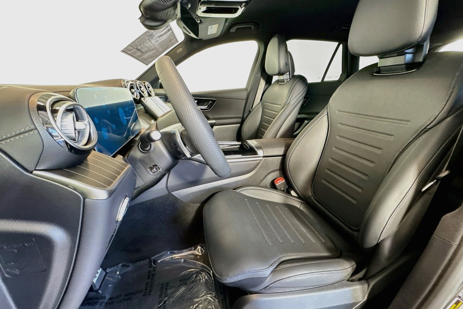New 2026 Graphite Grey Metallic Mercedes-Benz GLC 300 image 18