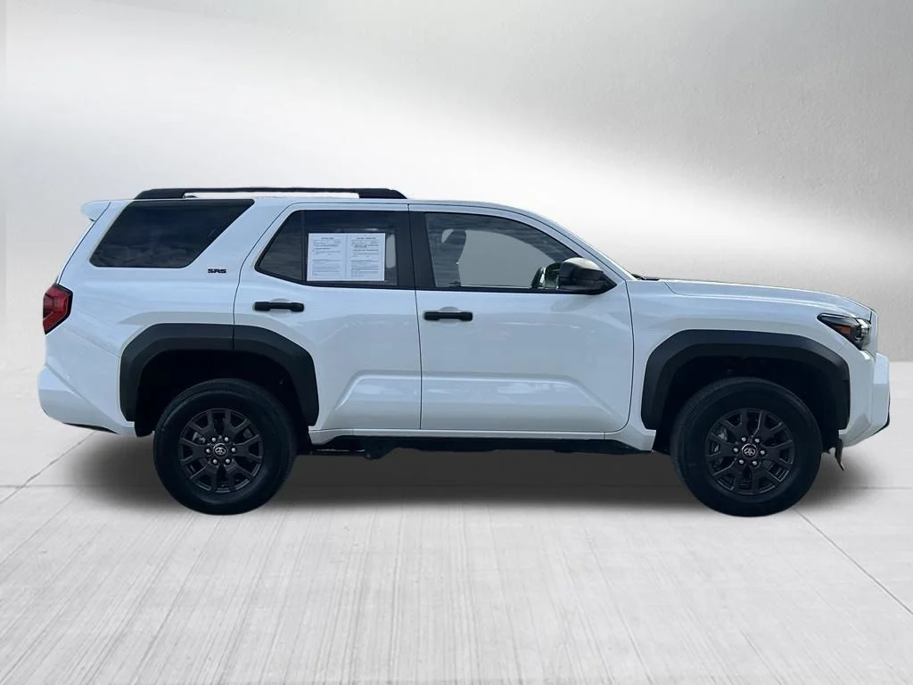 Used 2025 White Toyota SR5 image 4