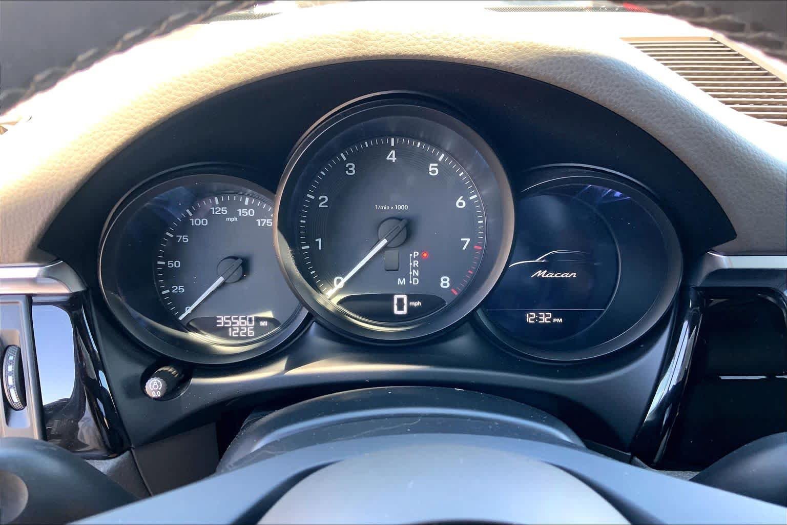 Used 2022 GRAY Porsche  image 21