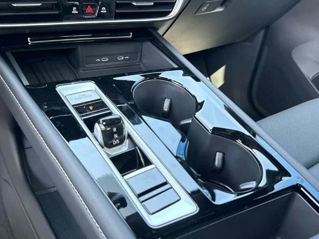 2026 Volkswagen Atlas Cross Sport SE w/Tech - Photo 27