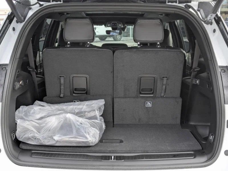 New 2025 White Jeep Limited - - Second Row Heated Seats - Dual Pano Sunroof - Fam Cam - Black App Pkge & tons more image 30