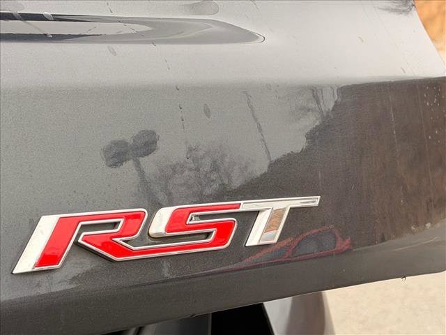 Used 2022 Evergreen Gray Metallic Chevrolet RST image 26