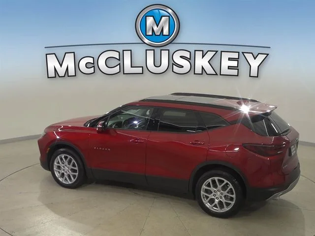 Used 2025 Red Chevrolet LT image 28